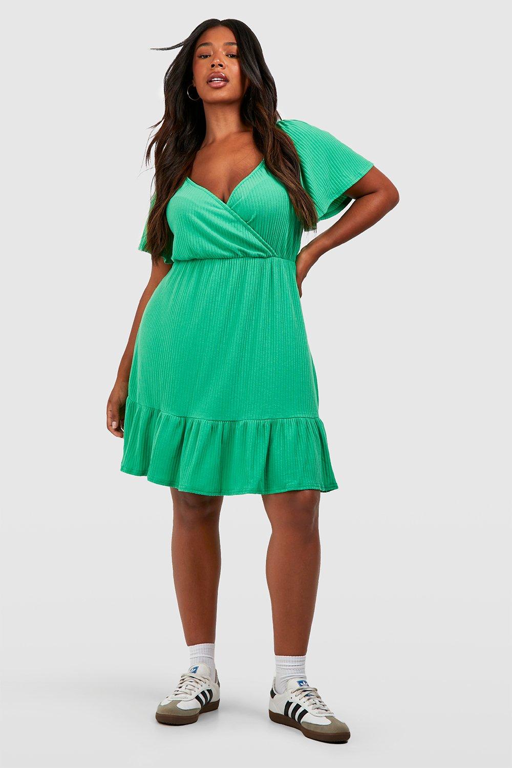 Boohoo plus on sale size dresses ireland